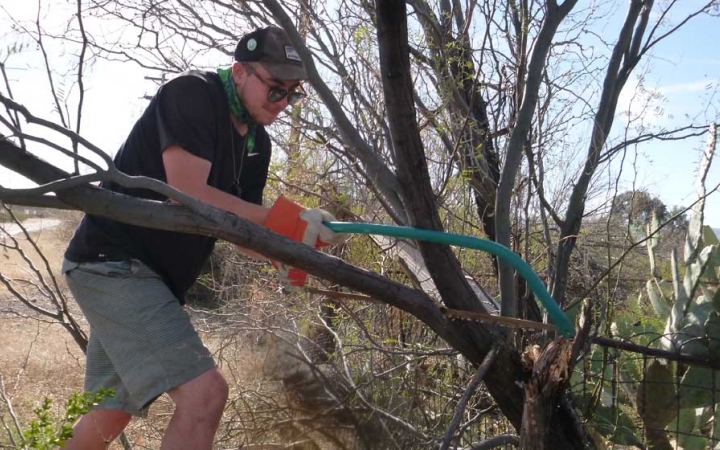 service project for struggling teens